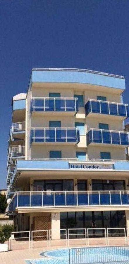 לידו די ג'סולו Hotel Condor מראה חיצוני תמונה