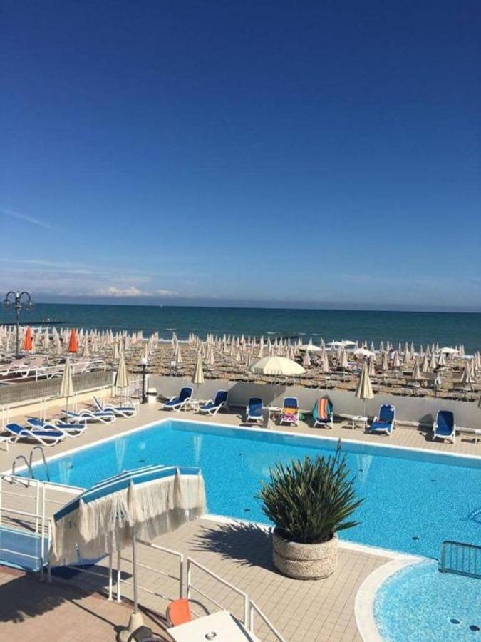 לידו די ג'סולו Hotel Condor מראה חיצוני תמונה
