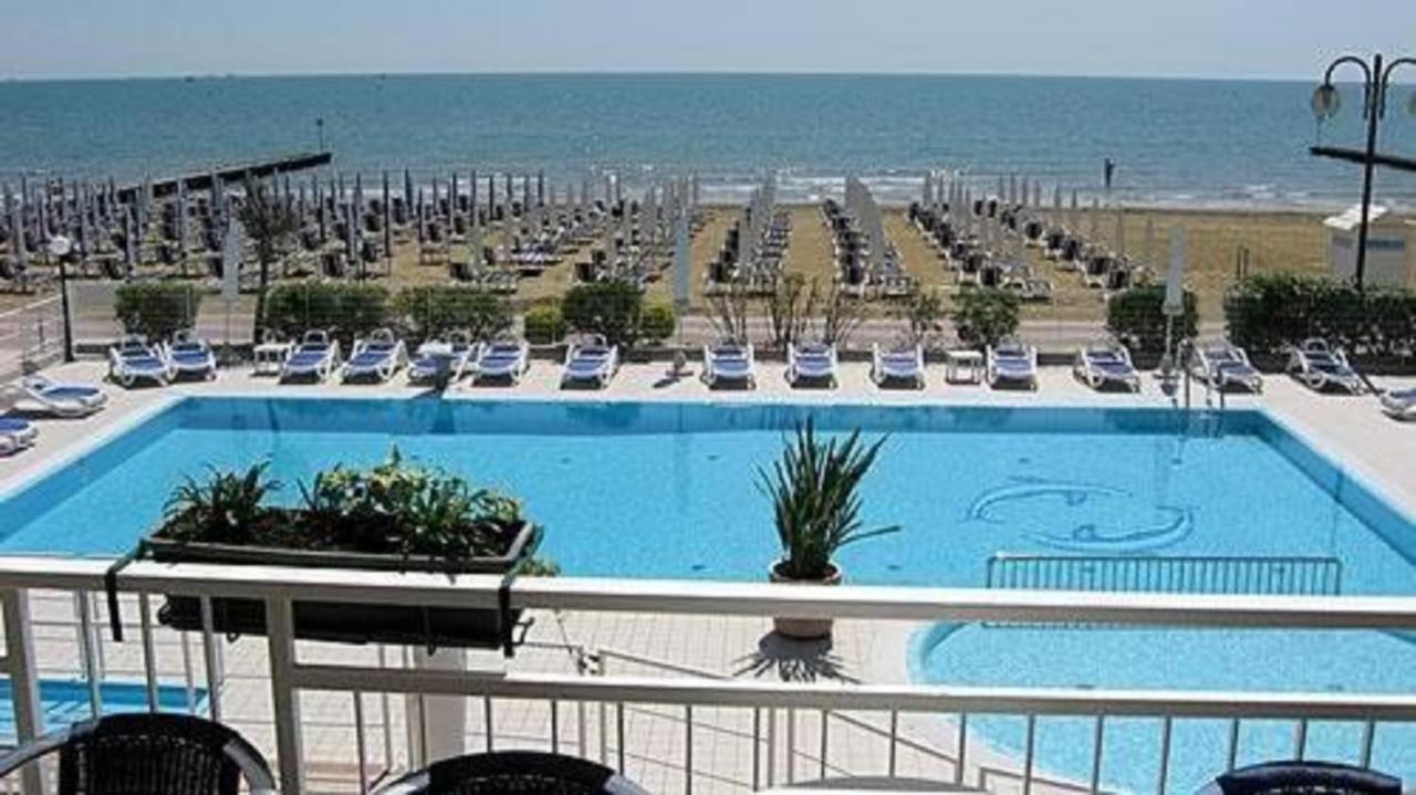 לידו די ג'סולו Hotel Condor מראה חיצוני תמונה