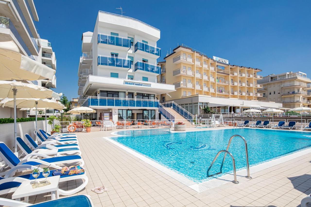 לידו די ג'סולו Hotel Condor מראה חיצוני תמונה