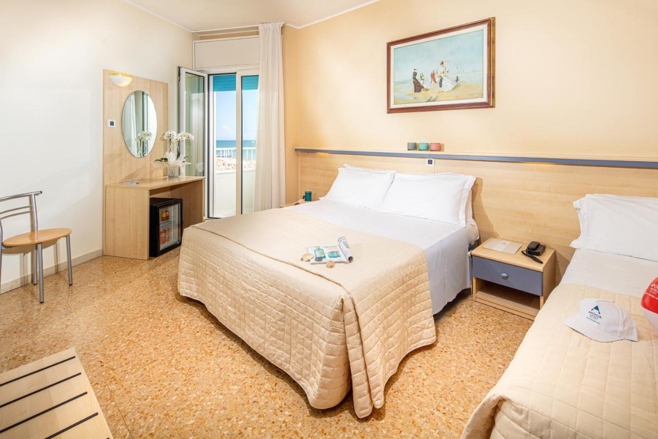 לידו די ג'סולו Hotel Condor מראה חיצוני תמונה