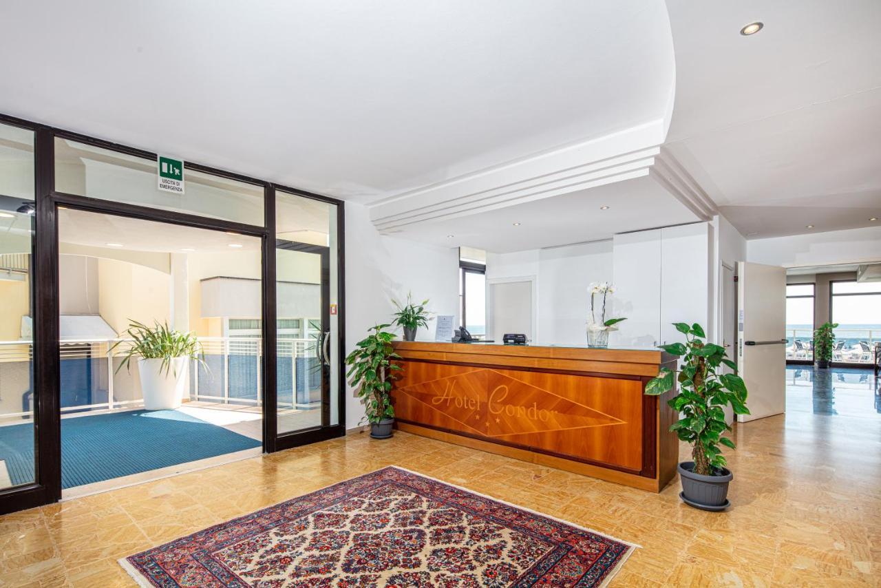 לידו די ג'סולו Hotel Condor מראה חיצוני תמונה