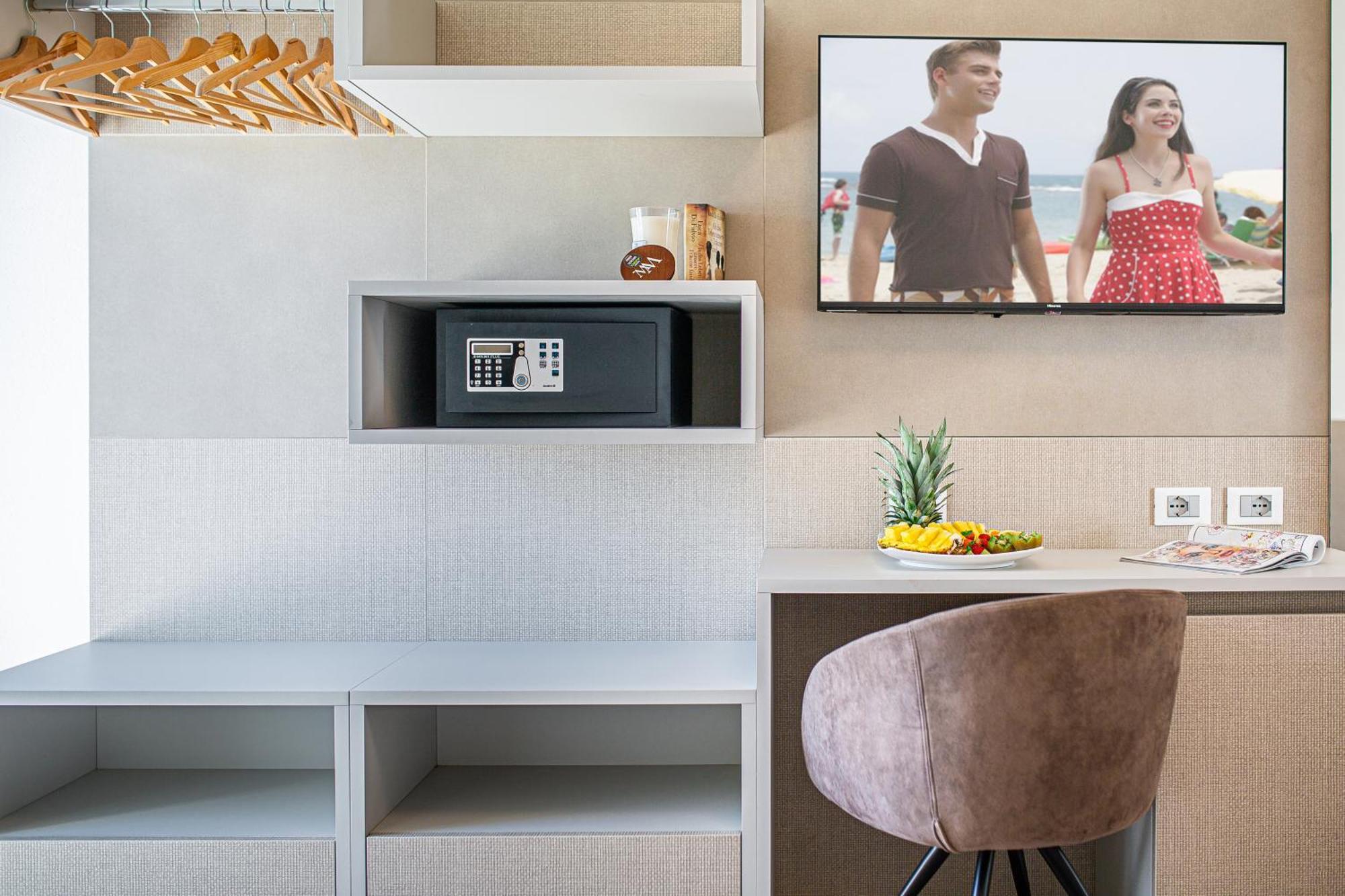 לידו די ג'סולו Hotel Condor מראה חיצוני תמונה