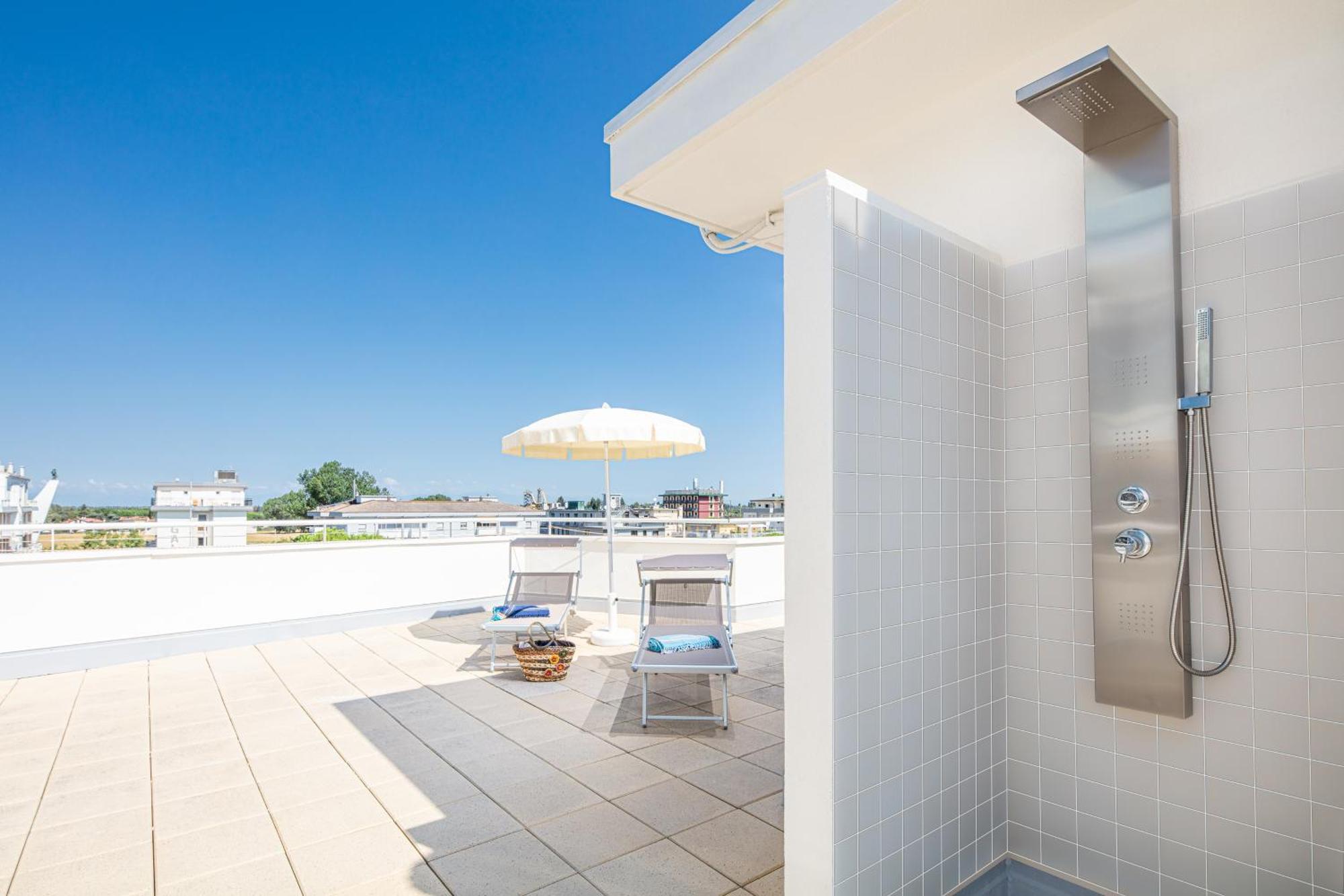 לידו די ג'סולו Hotel Condor מראה חיצוני תמונה
